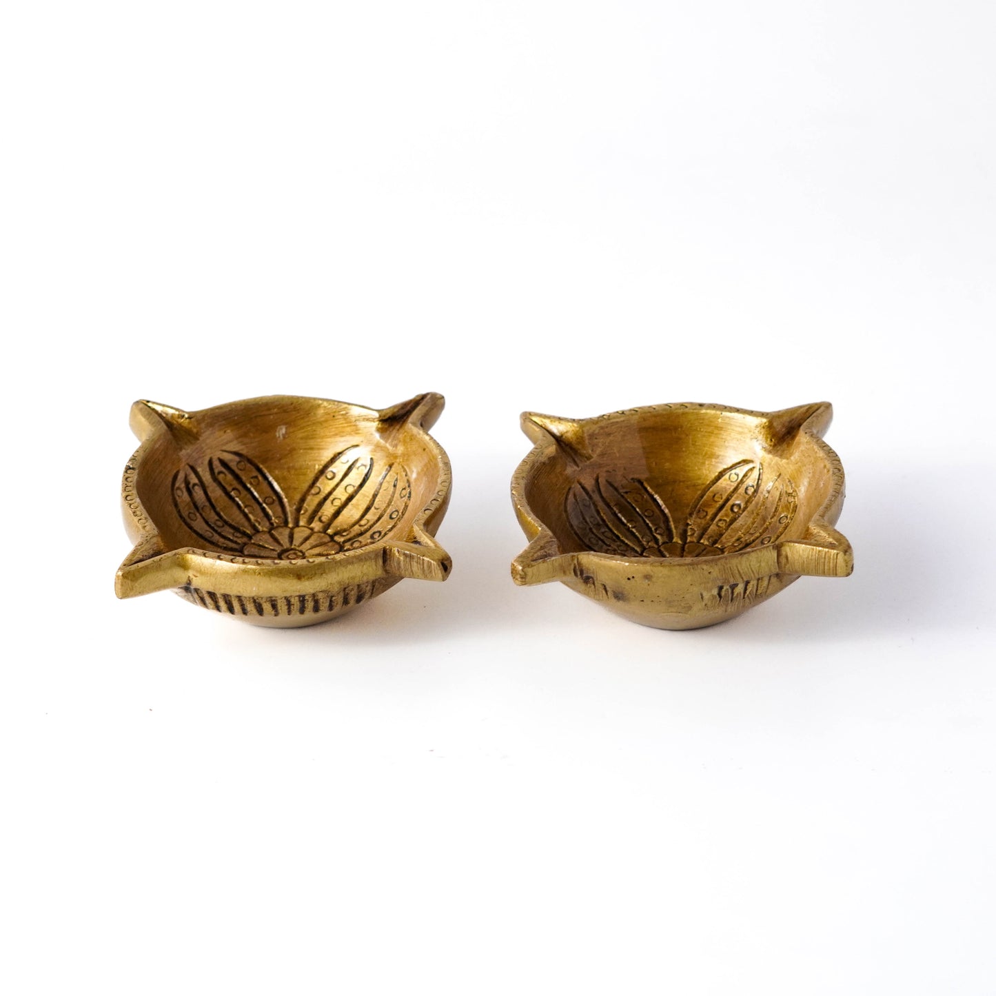 Chaturbhuj Brass Diya, Puja Deepak, Set of 2 | VARYRA - VARYRA