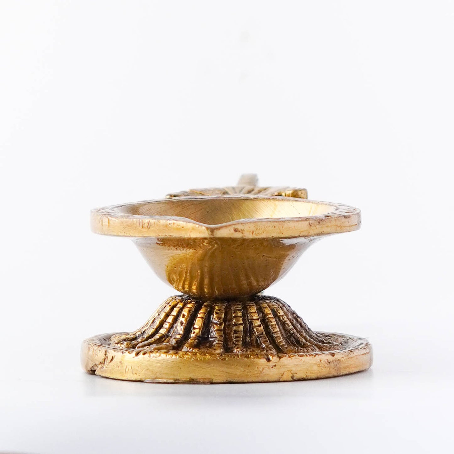 Abhikhya Arti Deepak, Brass Diya for Puja | VARYRA - VARYRA