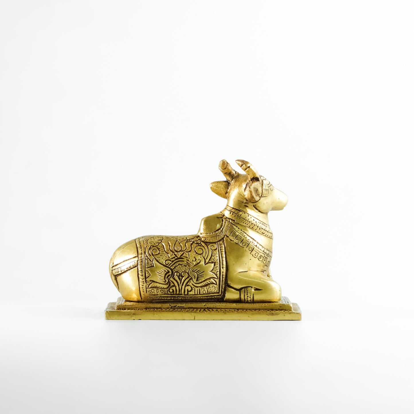 Nandi Bull Statue, Vahana of God Shiva, Brass Metal | VARYRA - VARYRA