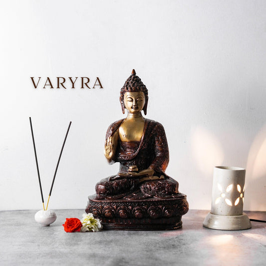 Buddha Meditating Statue, Brass, 5.04 Kilograms | VARYRA - VARYRA