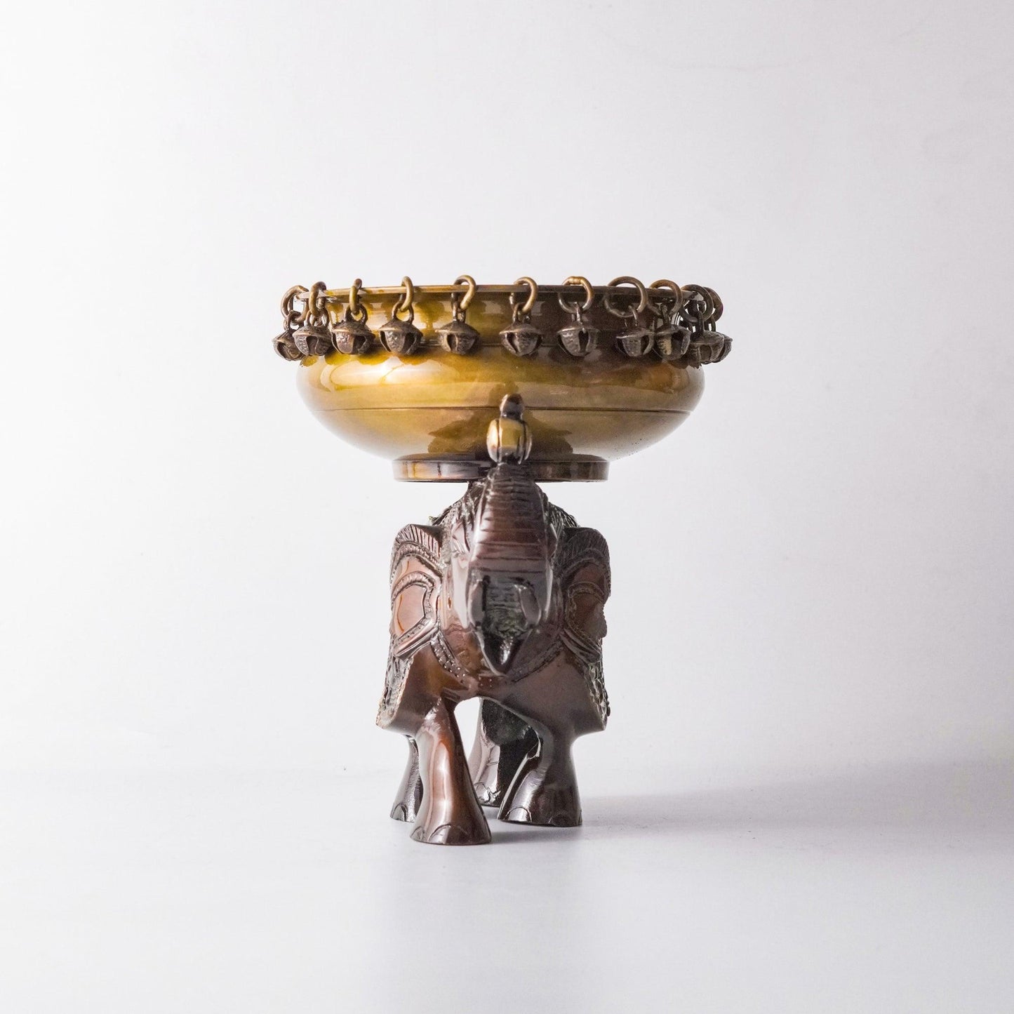 Traditional Urli Maharaja Gaj, Brass Handicraft | VARYRA - VARYRA