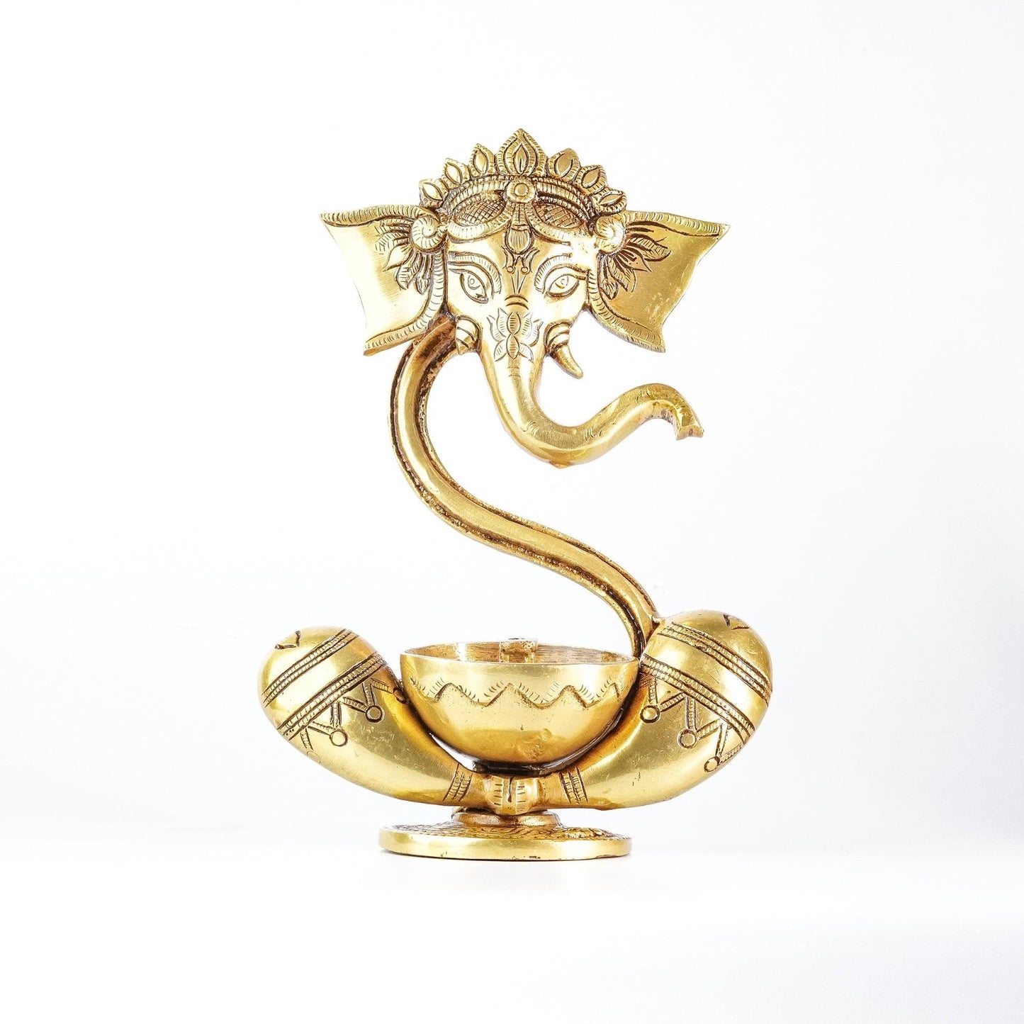 varyra ganesh floating trunk diya oil lamp front image