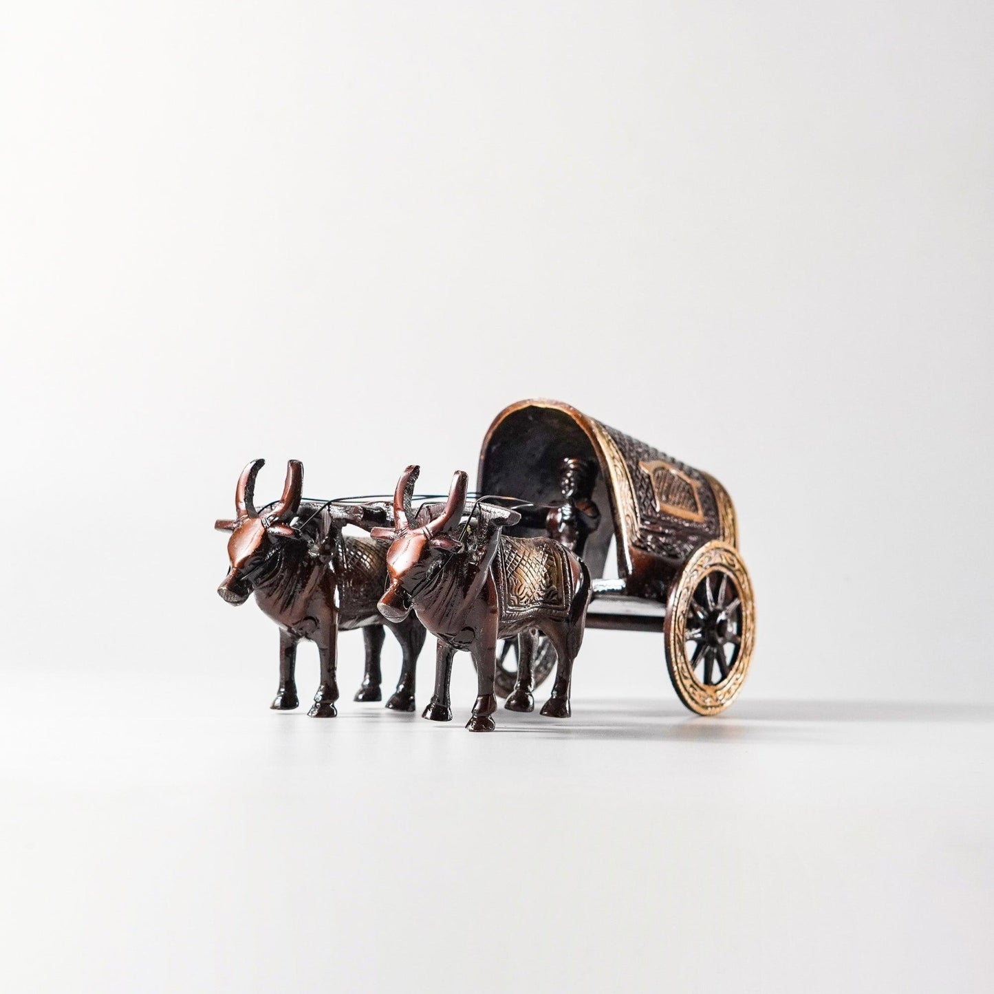 Bullock Cart Vintage Showpiece, Covered Carriage, M | VARYRA - VARYRA