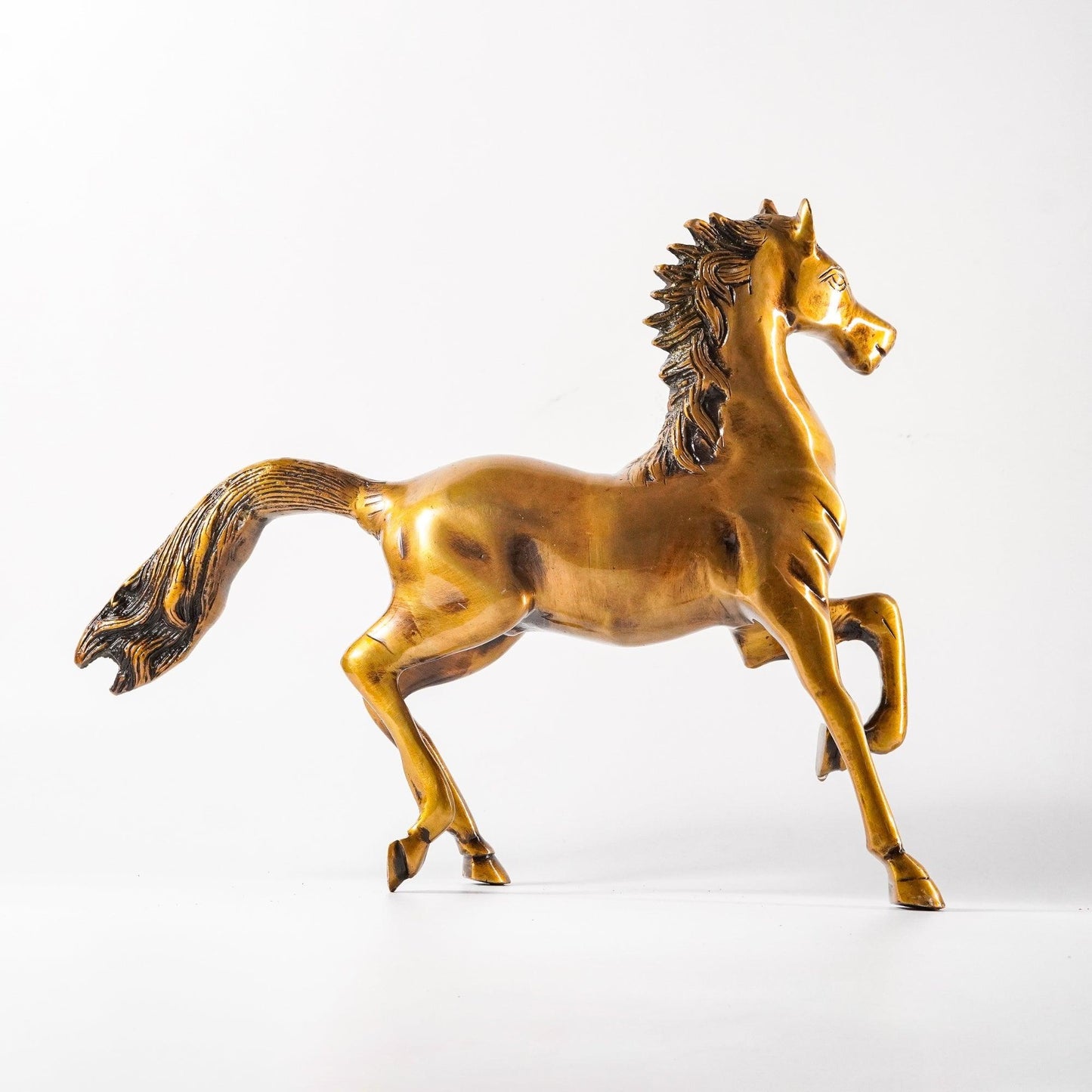 Race Horse Figurine, Antique Showpiece, Brass Metal | VARYRA - VARYRA